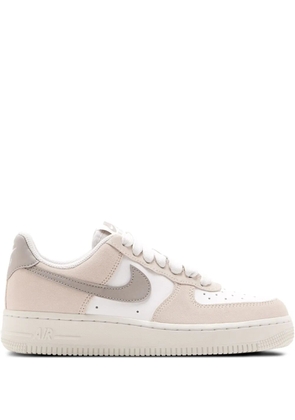Nike Air Force 1 suede-panel sneakers - White