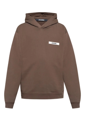 Jacquemus logo-patch hoodie - Brown