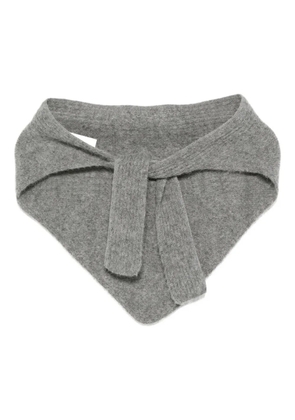 Jacquemus triangle-shape ribbed scarf - Grey