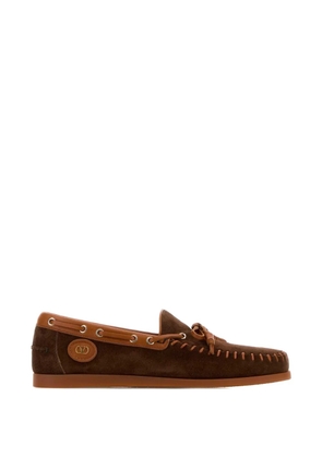 Valentino Garavani lace-detail boat shoes - Brown