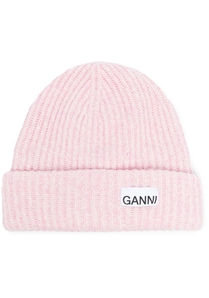 GANNI logo-patch ribbed-knit beanie - Pink