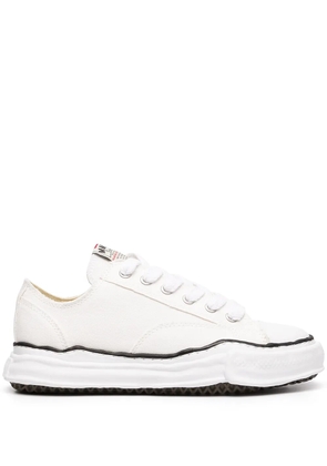 Maison MIHARA YASUHIRO lace-up sneakers - White