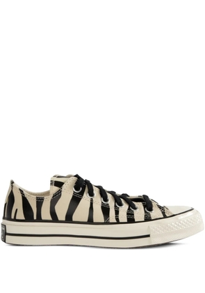 Converse zebra pattern trainers - Neutrals