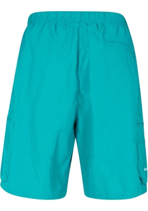 Supreme logo-patch cargo water shorts - Blue