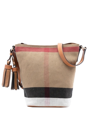 Burberry Pre-Owned 2000-2017 Mini Mega Check Canvas Ashby Tassel bucket bag - Brown