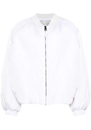 Forte Forte logo-patch padded bomber jacket - White