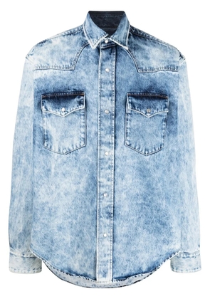 VTMNTS acid-wash denim shirt - Blue