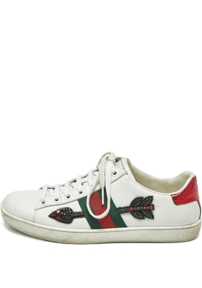 Gucci Pre-Owned Ace arrow low-top sneakers - White