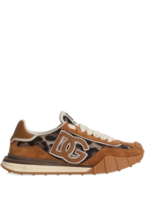 Dolce & Gabbana logo-detail sneakers - Brown