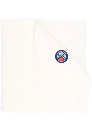 Yves Salomon knitted logo-patch scarf - Neutrals