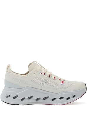 On Cloudsurfer Max logo-detail sneakers - Neutrals