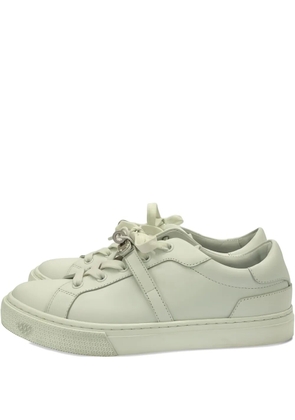 Hermès Pre-Owned leather lace-up sneakers - White