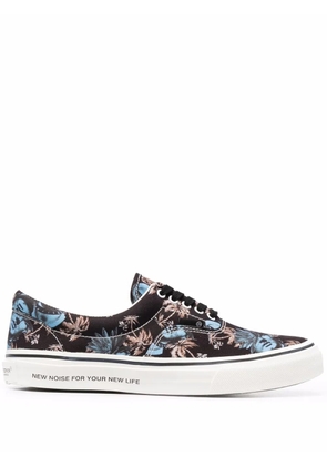 Undercover floral-print lace-up canvas sneakers - Black