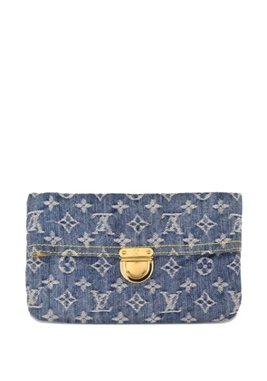 Louis Vuitton Pre-Owned 2006 Monogram denim clutch - Blue
