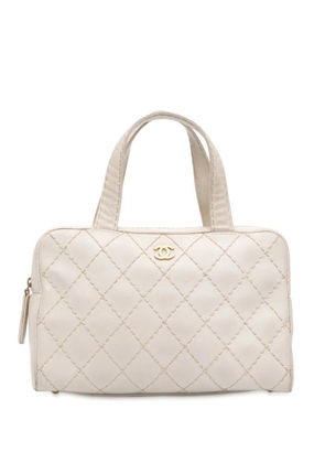 CHANEL Pre-Owned 2000-2002 CC Lambskin Wild Stitch handbag - White