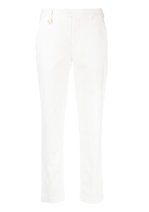Lorena Antoniazzi logo-charm cropped trousers - White