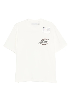 Pal Sporting Goods logo-print t-shirt - Neutrals