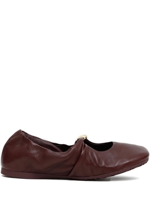 LOEWE twisted-buckle ballet flats - 7110