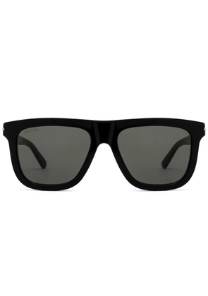 Gucci Eyewear logo-plaque wayfarer-frame sunglasses - Black