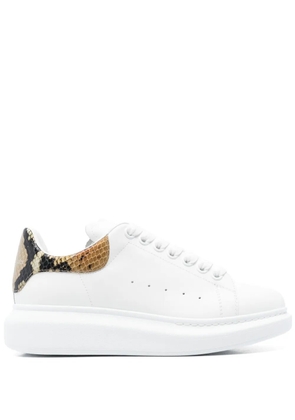 Alexander McQueen Oversized sneakers - White