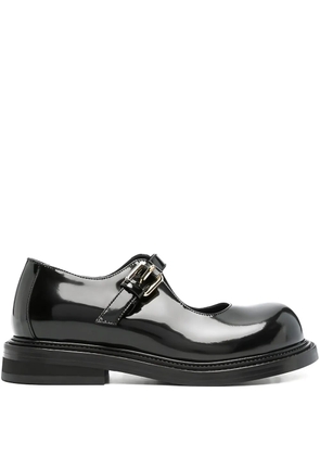 Moschino buckle-fastening patent-leather pumps - Black