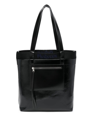 Alexander McQueen coated-finish shoulder bag - Black