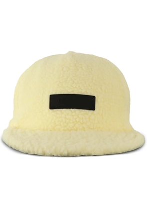 FEAR OF GOD ESSENTIALS logo-patch fleece baseball cap - Neutrals