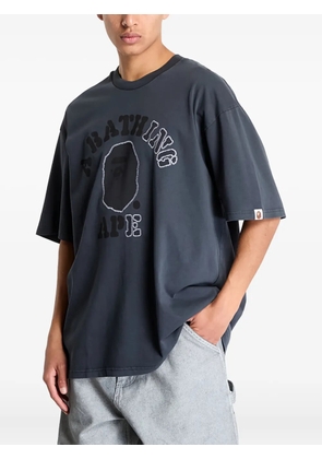 A BATHING APE® graphic-print T-shirt - Grey