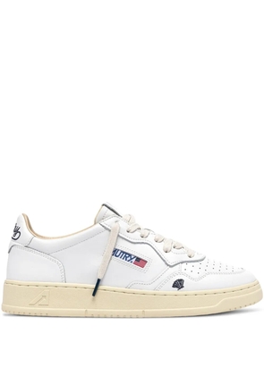 Autry Medalist low-tops leather sneakers - White