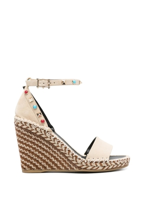Valentino Garavani studded wedge sandals - Neutrals
