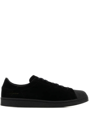 Kuro Superstar suede sneakers - Black