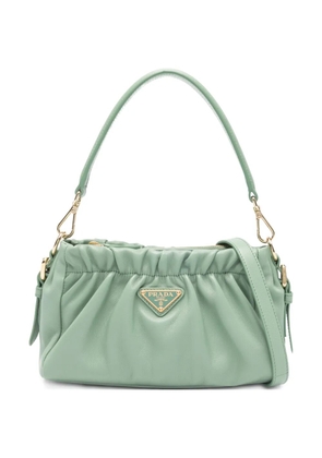 Prada triangle-logo tote bag - Green