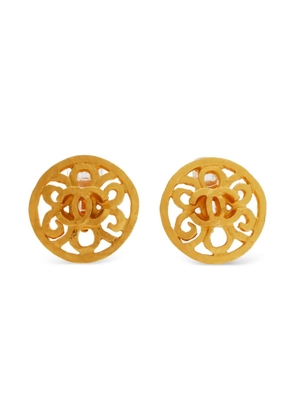 CHANEL Pre-Owned 1995 CC clip-on earrings - Gold
