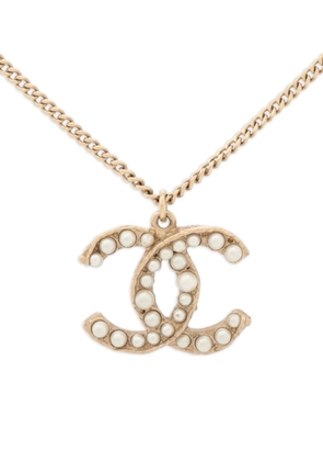 CHANEL Pre-Owned 2011 logo-shaped necklace - Gold
