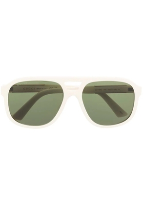 Gucci Eyewear pilot-frame logo-plaque sunglasses - Neutrals