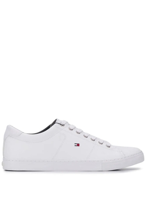 Tommy Hilfiger low lace-up sneakers - White