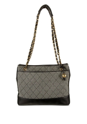 CHANEL Pre-Owned 1992 Timeless diamond-quilted tote bag - White