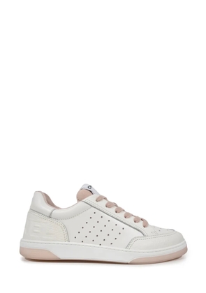 CHANEL Pre-Owned CC logo-debossed leather sneakers - White