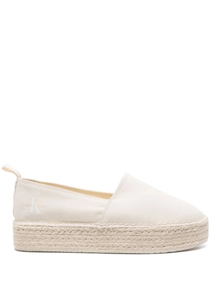 Calvin Klein Jeans 35mm logo-print flatform espadrilles - White
