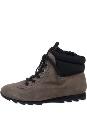 Prada Pre-Owned 2024 suede boots - Brown