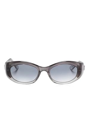 Gucci Pre-Owned oval-frame sunglasses - Grey