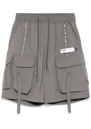 Musium Div. logo-patch cargo shorts - Grey