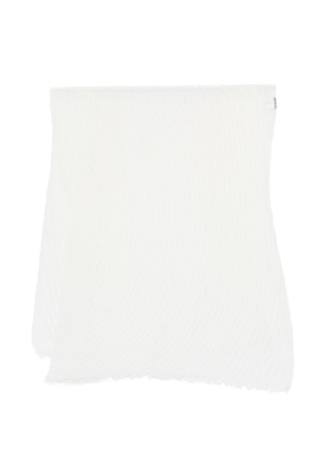 Issey Miyake Feather pleated scarf - Neutrals