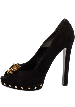 Alexander McQueen Pre-Owned 135mm skull-embellished pumps - Black