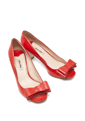 Miu Miu Pre-Owned bow-detailing leather pumps - Red