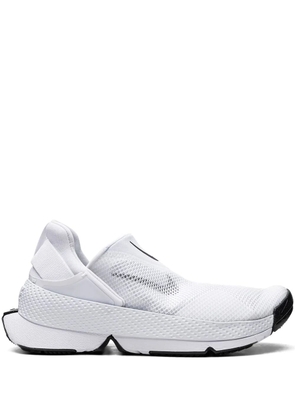 Nike Go FlyEase 'White/Black' sneakers