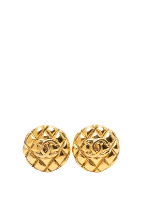 CHANEL Pre-Owned 1970-1980 Gold Plated CC Quilted Round Clip On Earrings costume earrings