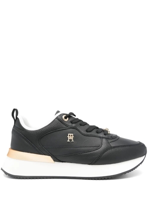 Tommy Hilfiger logo-appliqué sneakers - Black