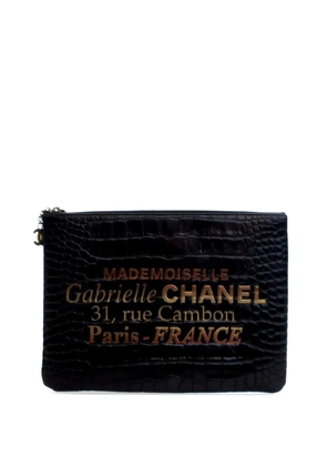 CHANEL Pre-Owned 2019 Medium Croc Embossed Calfskin Mademoiselle Gabrielle Signature Pouch clutch bag - Black