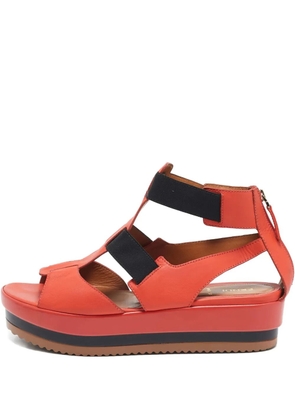Fendi Pre-Owned platform leather sandals - Red